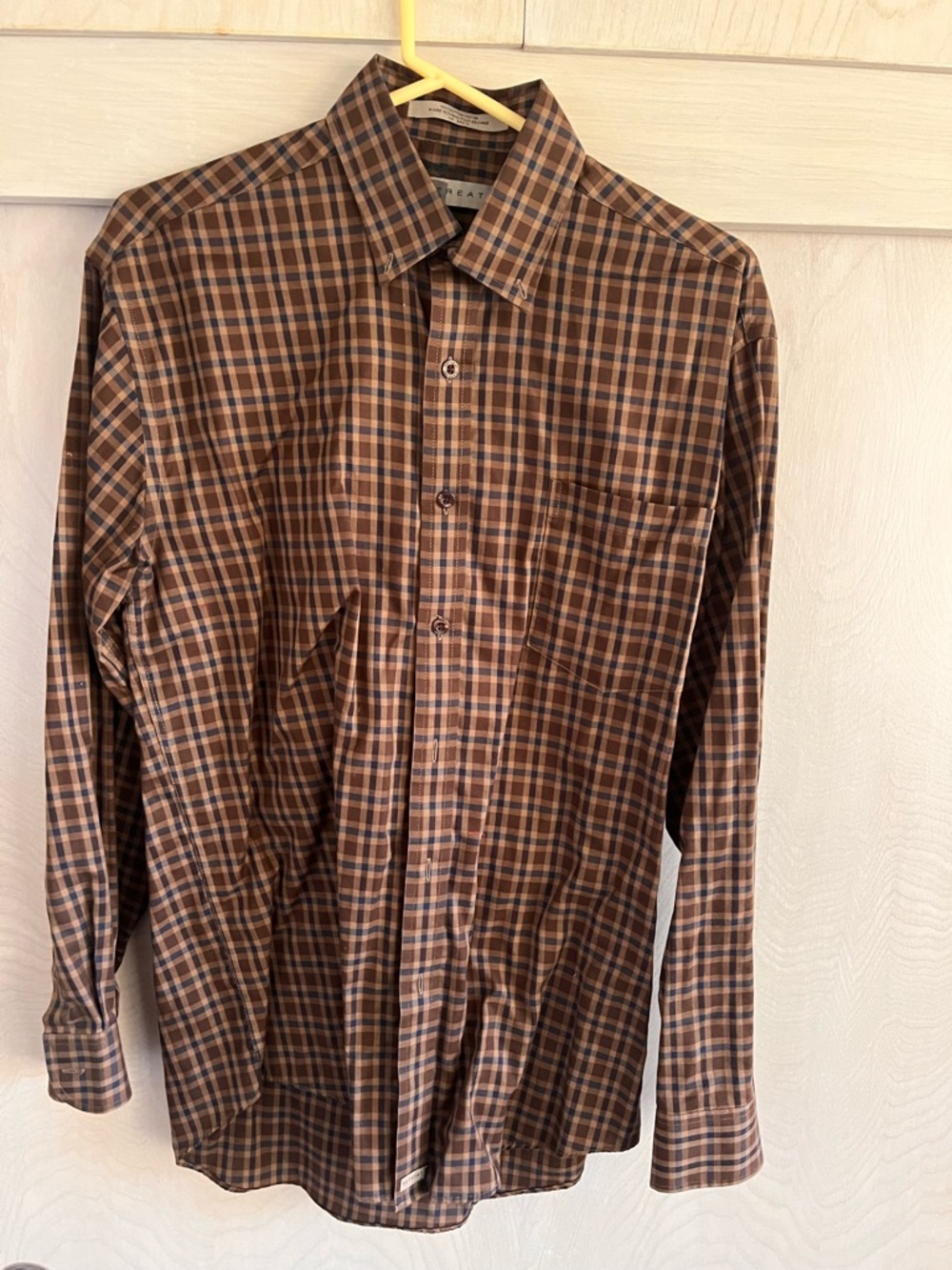 RETREAT Button up long sleeve shirt. 
14 1/2 SMALL. 100% Cotton